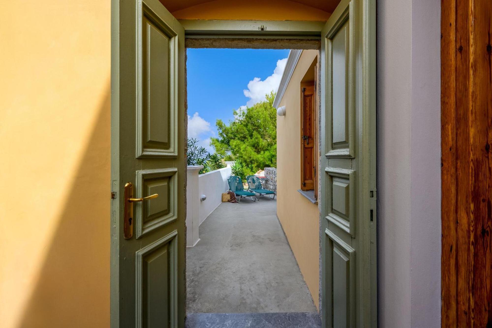 Over The Sea Apartments Symi Extérieur photo