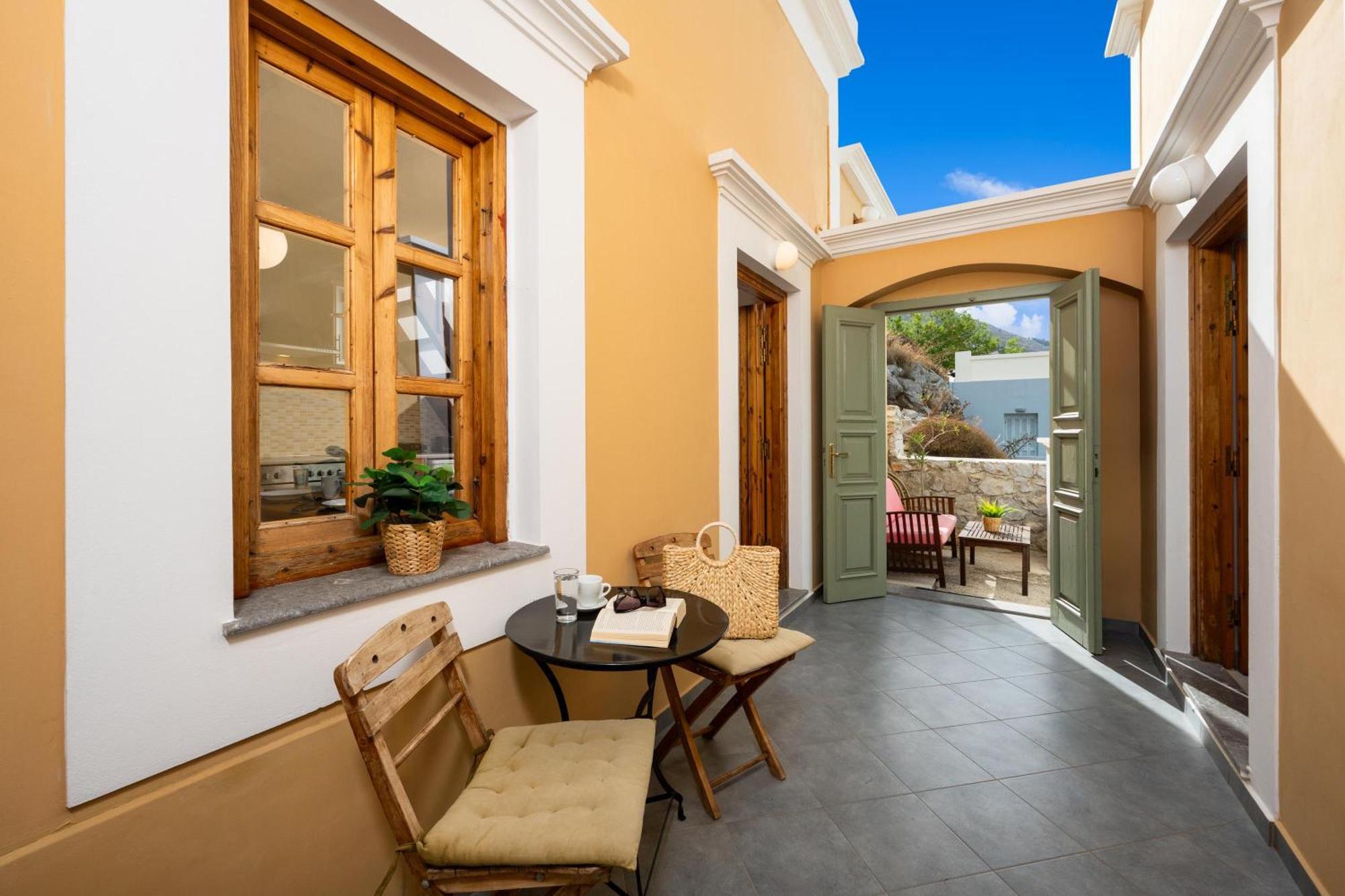 Over The Sea Apartments Symi Extérieur photo